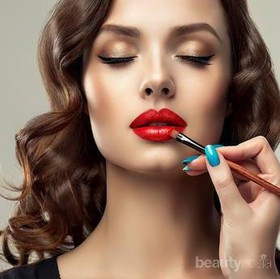 Punya Bibir Gelap? Jangan Khawatir, Kamu Masih Bisa Tampil Cantik dengan 5 Warna Lipstik Terbaik Ini