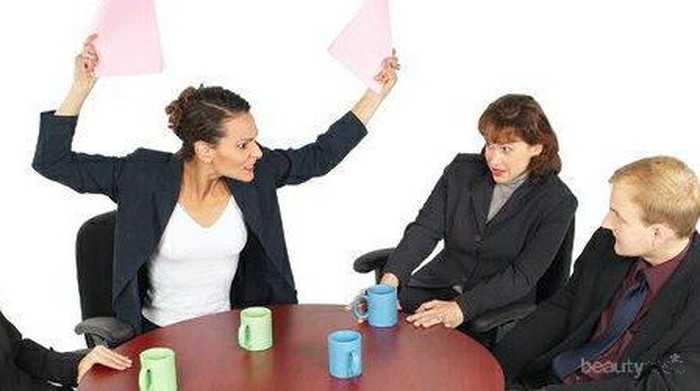 [FORUM] Heran, punya temen kantor doyannya ngebos padahal bukan atasan aku...