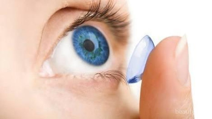 [FORUM] PAKE LENSA KONTAK ITU SAKIT DAN PERIH GA SIH SIST?????