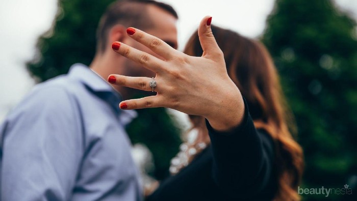 Sekali Seumur Hidup, Begini Tips Memilih Cincin untuk Pernikahanmu!