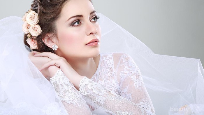 Ingin Tampil Cantik dan Beda di Hari Istimewamu? Yuk, Intip Inspirasi Make Up Pengantin Modern yang Oke Ini