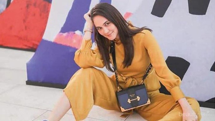 Tips Fashion Style Seru ala Luna Maya, Si Cewek Virgo yang  Stylish!
