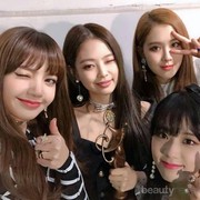 Penampilan Member Blackpink Tanpa Makeup, Cantiknya Natural Banget!