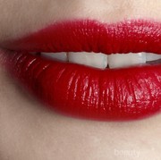[FORUM] Kenapa ya lipstick merah identik dengan menor???