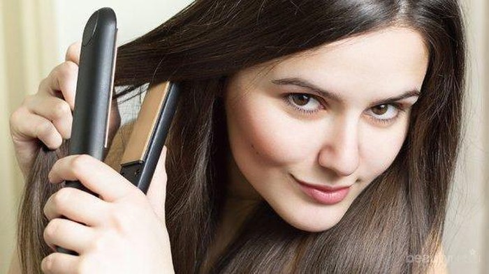 Nyatok Buat Rambut Kamu Rusak? Kenali Cara-Caranya yuk!