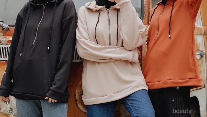 Dijamin Enggak Ngebosenin, Mix and Match Hijab Hitam Ini Patut Kamu Coba!