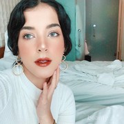 Tips Memulas Lipstik Pada Bibir Kering dan Pecah-pecah
