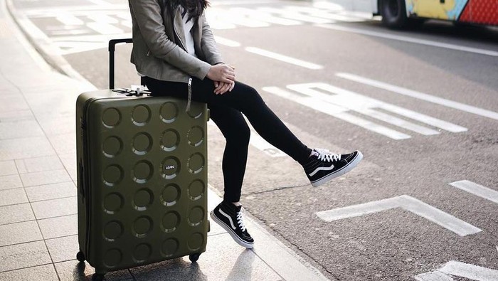 Contek 5 Casual Style ala Influencer di Bandara, Kece Abis!