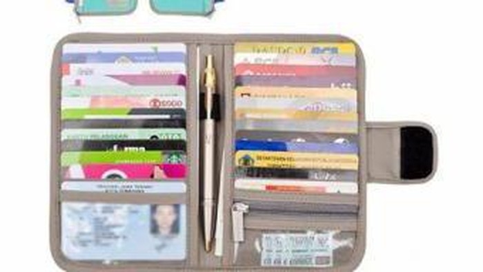[FORUM] Dompet or card holder? Kamu lebih suka yang mana?