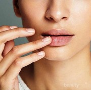 Bibir Gelap Jadi Nggak Percaya Diri? Lakukan Hal Ini Untuk Mengatasinya