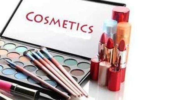 [FORUM] Jika adik kalian ingin mulai menggunakan kosmetik apakah boleh?