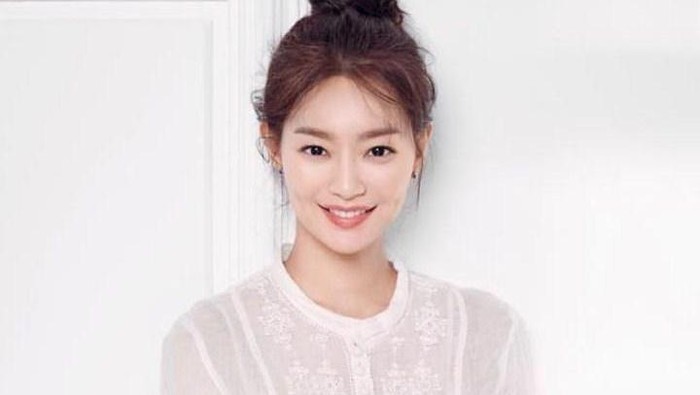 Riasan Wajah Ala Shin Min Ah yang Natural Namun Elegan