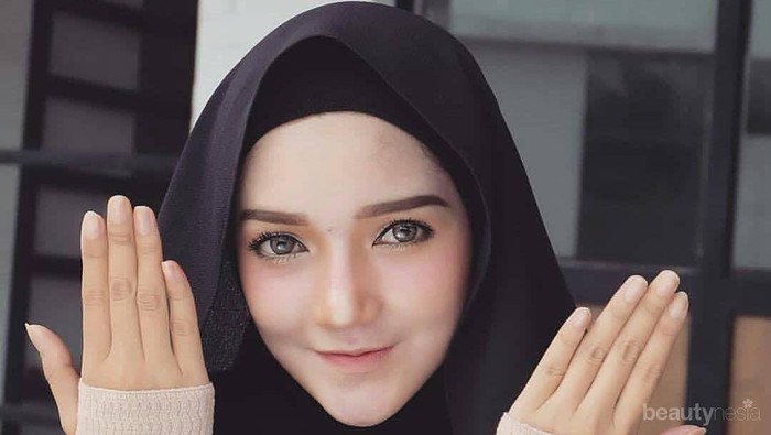 Pernah Dengar Handsock? Ini Lho Bermacam Jenisnya Untuk Hijabers!