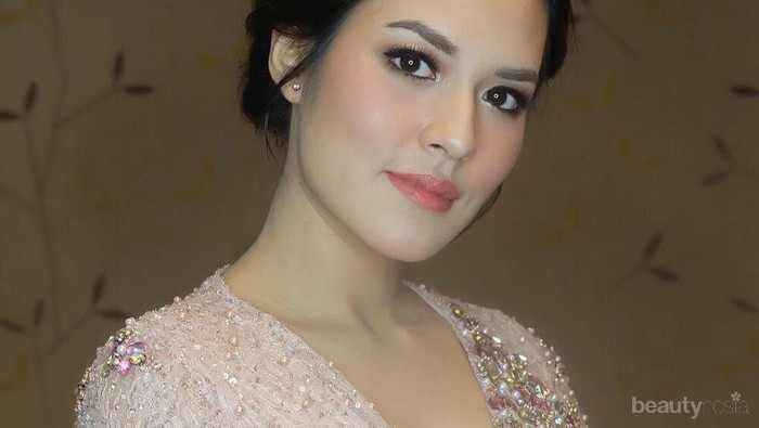 5 Inspirasi Makeup untuk Ngedate di Malam Minggu, Bikin Gebetan Pangling!