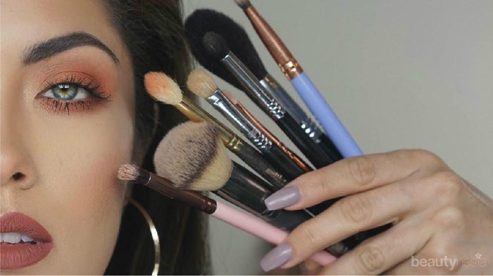 Jangan Salah Pakai, Ini Jenis Kuas Makeup Mata dan Fungsinya!