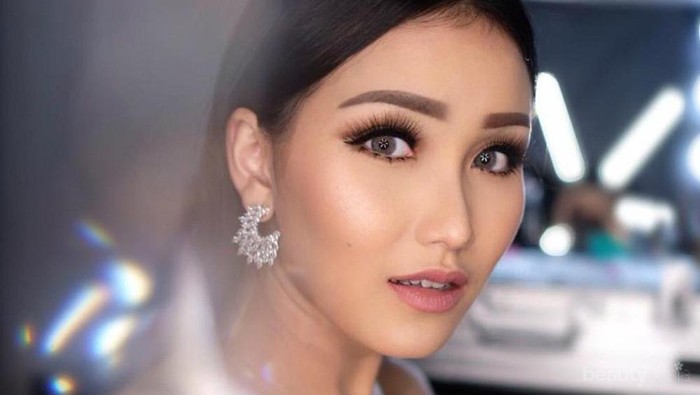 Seharga Rumah! Ini 5 Seleb yang Rajin Perawatan dengan Harga Super Mahal!