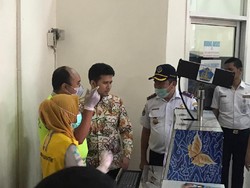 Wagub Emil Pastikan Transportasi Publik Tetap Berjalan