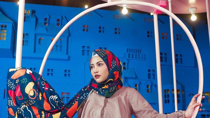 Gak Cuma Endorse, 5  Influencer Ini Juga Investasi Bisnis Online Hijab