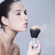 Pakai Foundation Setelah Bedak, Efektifkah?