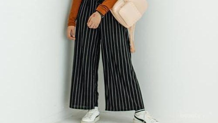 Pakai Hijab Pashmina ke Berbagai Acara? Begini Tipsnya!