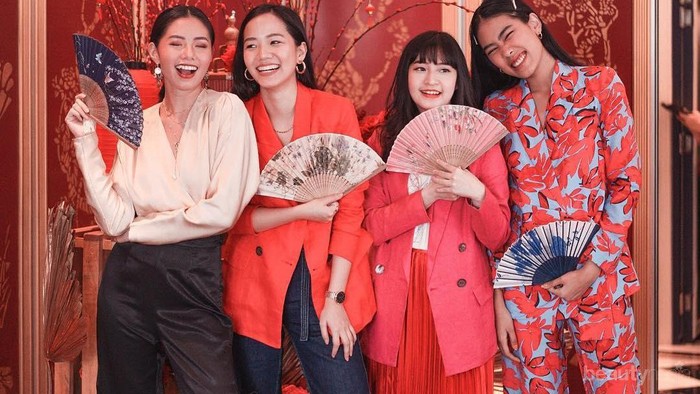 Yuk, Percantik Diri di Hari Imlek dengan Busana yang Sesuai dengan Shio Kamu