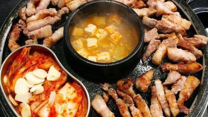 3 Restoran Korea di Jakarta Ini Punya Menu Super Lezat, Ladies! Kamu Harus Mampir ke Sini!