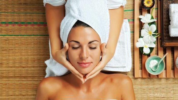 Facial Treatment di Salon, Penting Gak Sih?