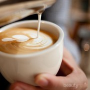 Tak Hanya Nikmat, Ini Manfaat Kopi Favorit Wanita untuk Kesehatan dan Kecantikan