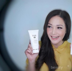 Tidak Hanya Sukses Didunia Hiburan, 7 Selebriti Ini Juga Sukses Jalani Bisnis Kosmetik!