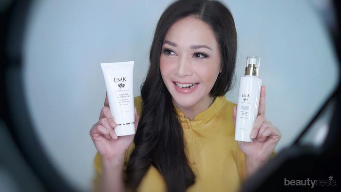 Tidak Hanya Sukses Didunia Hiburan, 7 Selebriti Ini Juga Sukses Jalani Bisnis Kosmetik!