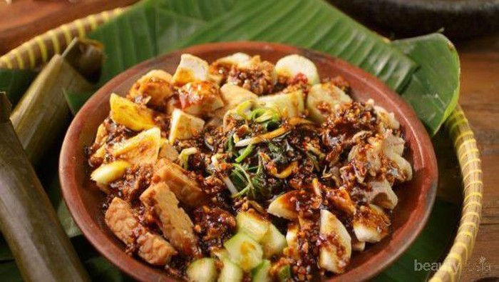 5 Kuliner Legendaris yang Harus Kamu Coba Saat Berkunjung ke Surabaya, Dijamin Nagih!