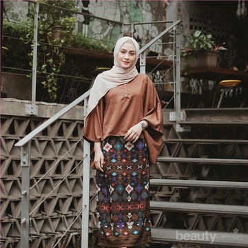 Makin Stylish dengan Inspirasi Baju Batik Buat Remaja, Penasaran?