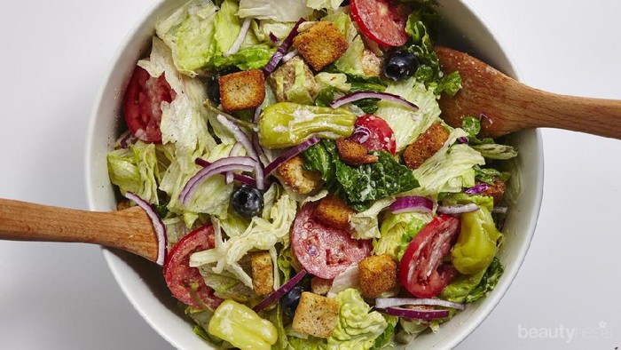 [FORUM] Wah katanya makan salad pas diet malah numpuk kalori!