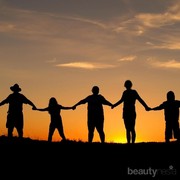 [FORUM] Waduh, keluarga yang satu ini rela pindah agama biar dapet keadilan!