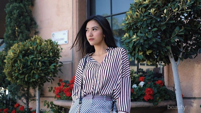 Bingung Kerja Pakai Busana Apa? Intip Inspirasi Fashion Style Casual - Formal ala Influencer