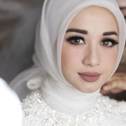Jadi Ratu Sehari, 5 Artis dengan Makeup Pengantin Ini Sukses Bikin Pangling! Pesonanya Gak Luntur!