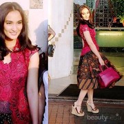 [FORUM] Rok Kebaya itu bagusnya panjang atau pendek? Bantu aku dong!