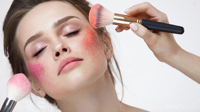 4 Tips Membersihkan Kuas Makeup Agar Dapatkan Hasil Maksimal
