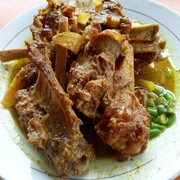 Wah, Bukan Cuma Gudeg Aja, Ternyata Makanan Khas Jogja Ini Juga Super Lezat! Wajib Dicoba!