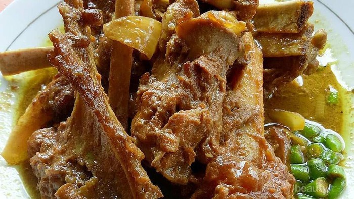 Wah, Bukan Cuma Gudeg Aja, Ternyata Makanan Khas Jogja Ini Juga Super Lezat! Wajib Dicoba!