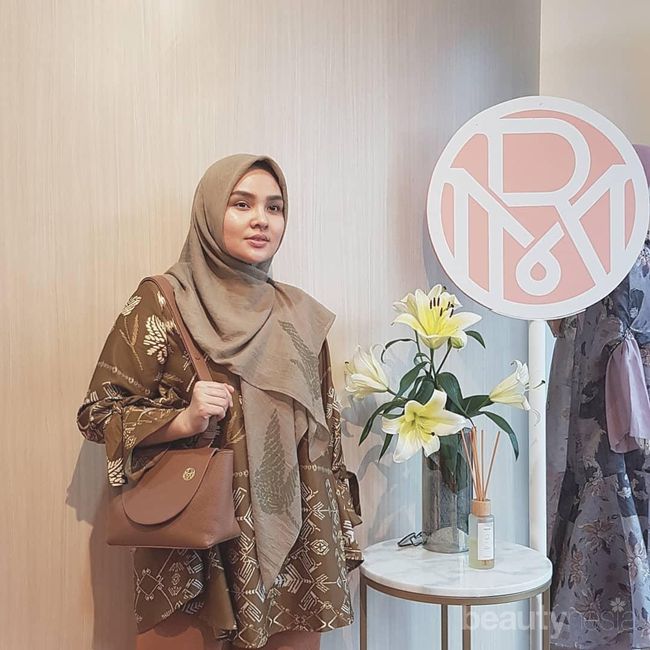 Ini 5 Rancangan Ria Miranda yang Diprediksi Jadi Tren 2019