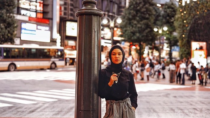 Mix and Match Style Layering Kece ala Hijabers Tantri Namirah!