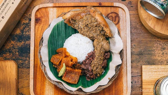 5 Rekomendasi Tempat Makan Enak Gudeg Jogja, Bikin Nagih!