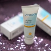 Gak Cuma Melembabkan Kulit, Moisturizer Wardah Berikan Efek Glowing di Wajah