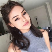 Biar Gak Dikatain Kayak Tante-Tante, Ini Cara Makeup Natural Buat Remaja!