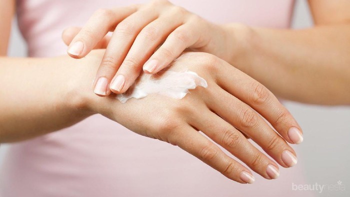 [FORUM] Kulit kering, butuh minum atau body lotion?