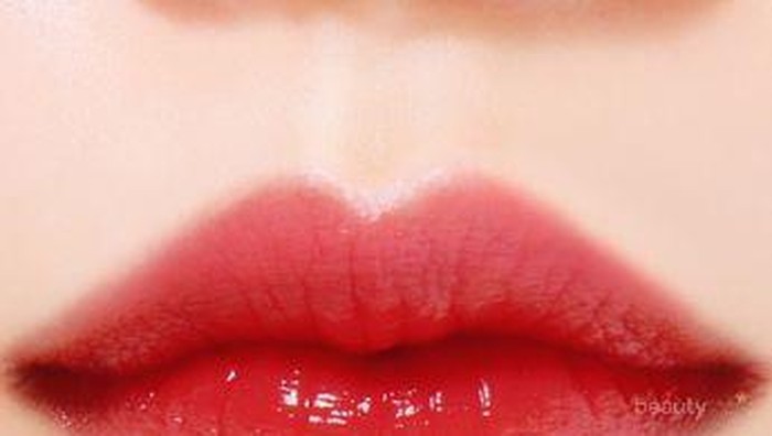 [FORUM] Ini dia tips biar lipstick merah ga keliatan menor!