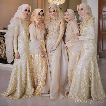 Cantik Banget! Outfit Muslimah Ini Cocok Buat Kondangan