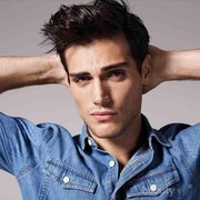 [FORUM] Kenapa cowok keliatan lebih oke kalo pake baju terus lengannya digulung ya....