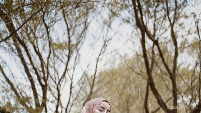 Jangan Lewatkan! 5 Busana Perpaduan Warna Coklat yang Kece untuk Ladies yang Berhijab